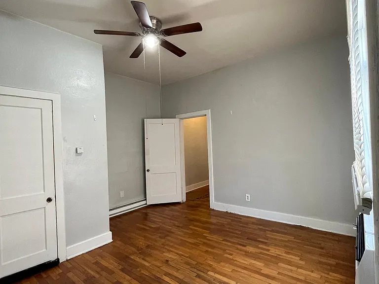 3705 W 12th St #2 — Photo 3