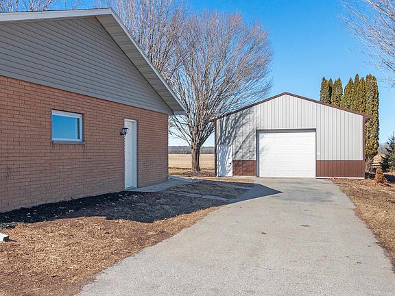5th image of W602 County Rd E