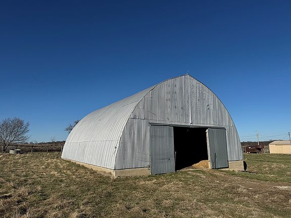 5th image of 19358 Fargo Rd