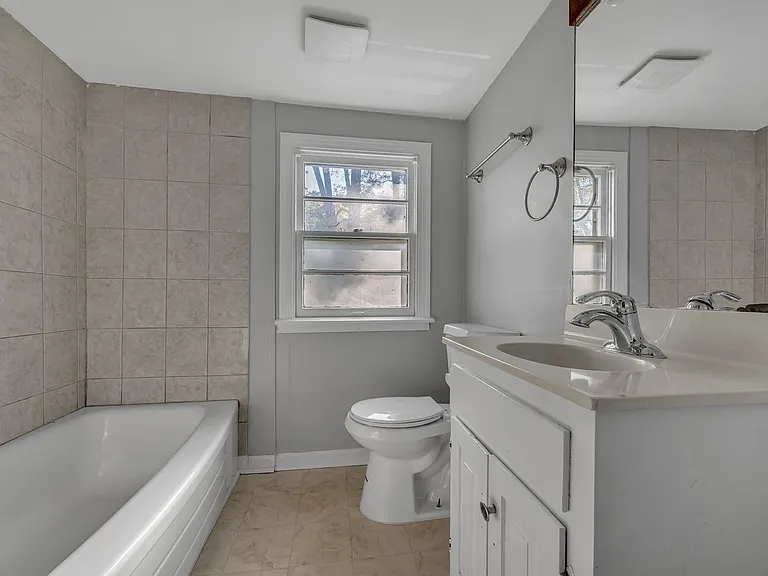 2512 Natchez Trce #B — Photo 5