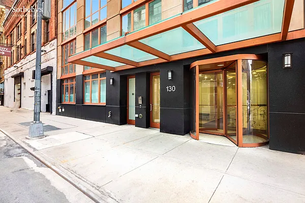 Sold by Sotheby's International Realty | media 8