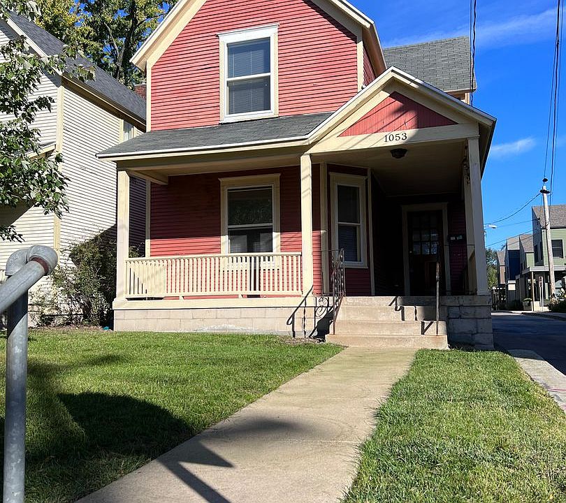 1st image of 1053 Wealthy St SE
