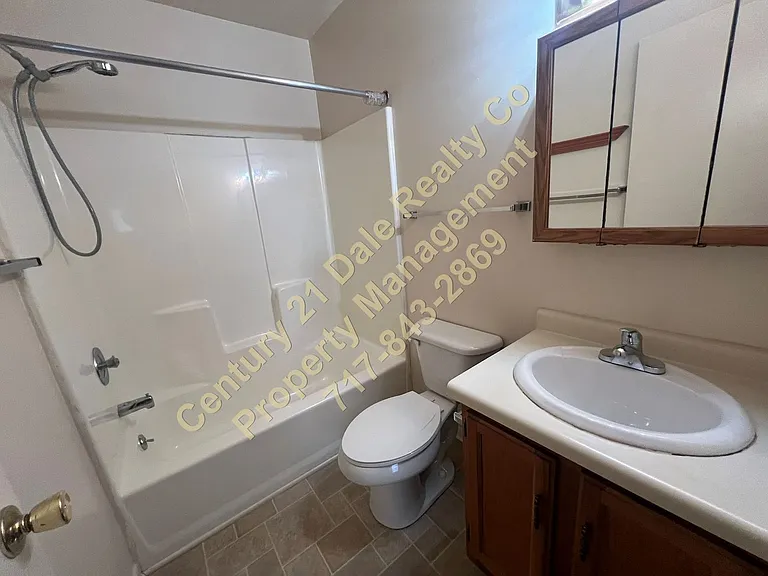 45 Williamstown Cir — Photo 12