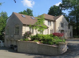 9 Lawrence Way, Cedar Grove, NJ 07009