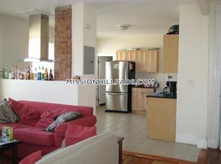 18 Lawn St #2SW, Boston, MA 02120