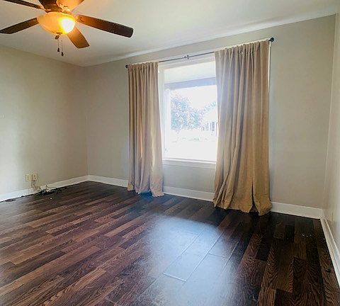 4th image of 658 Pine St
