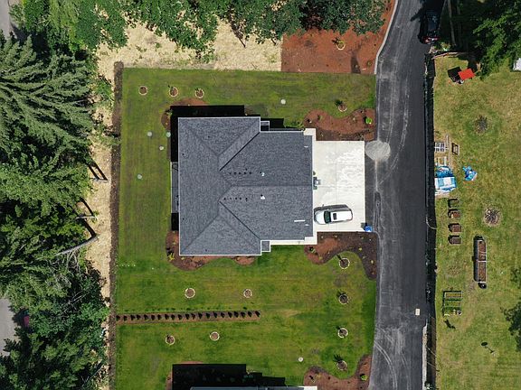 3rd image of 952 152nd St E