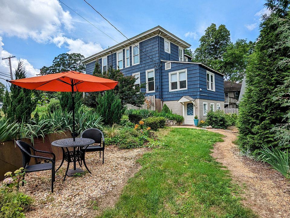 This outdoor area is a private place for this apartment