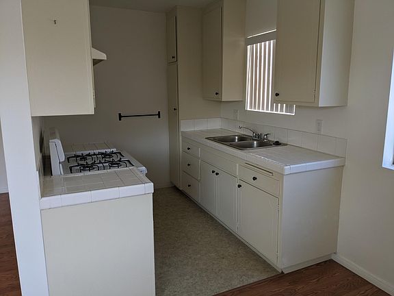 3rd image of 631 E San Jose Ave APT H