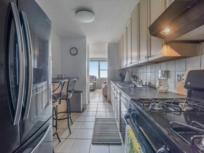 555 North Ave APT 14R, Fort Lee, NJ, 07024