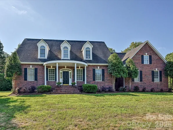 2354 Perry Rd, Denver, NC 28037