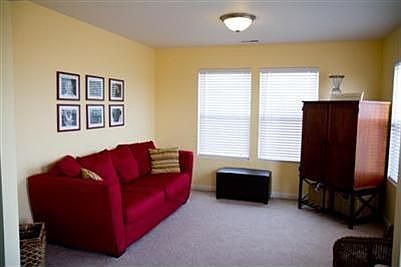 5th image of 6544 Avalon Dr SE