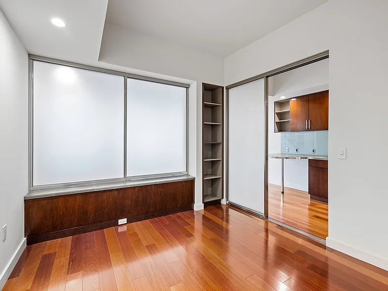 910 Lenora St #S304 — Photo 31