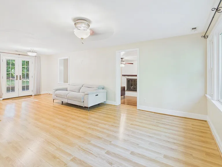 7854 Whitworth Rd — Photo 3