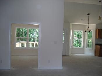 5th image of 1306 Summit Ave