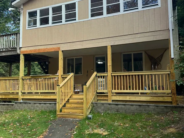 73 N Shore Dr, Center Barnstead, NH 03225