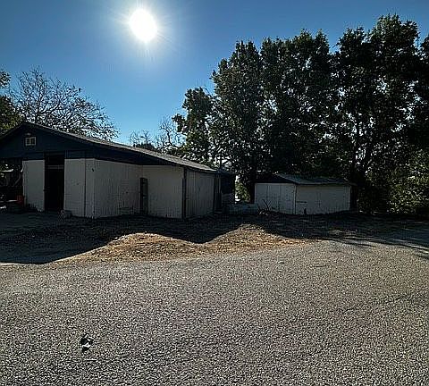 5th image of 3801 Montego Bay Ct