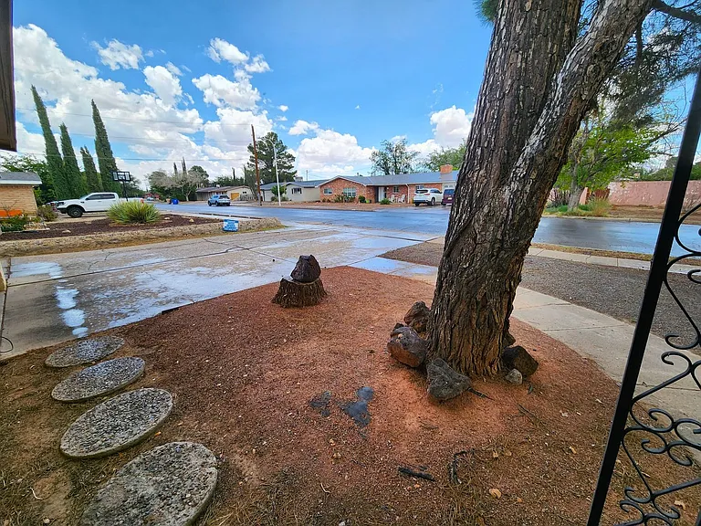 1795 Carlyle Dr — Photo 37