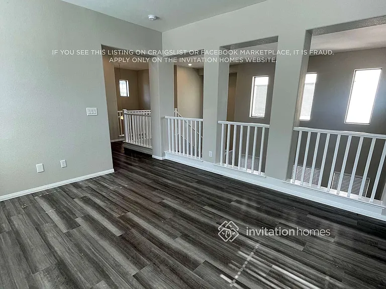 10463 Foggy Glen Ave — Photo 5