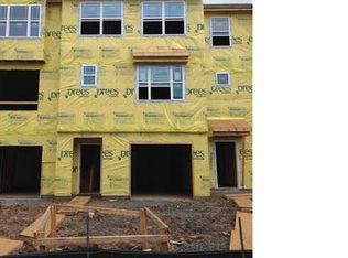 15 Prairie View Ct, Durham, NC 27703