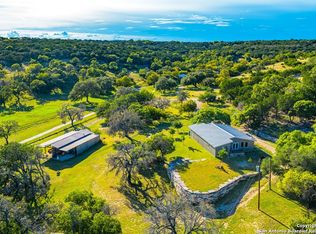160 Enchanted Valley Rd., Kerrville, TX 78028
