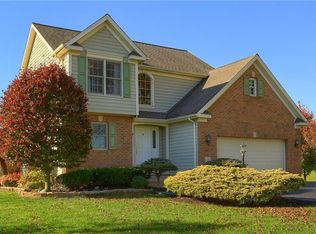 1101 Shepherd Ln, New Castle, PA 16101