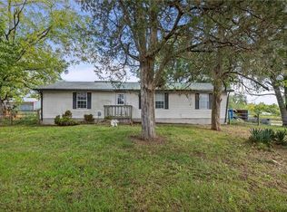 29655 Pleasant Valley Rd, Paola, KS 66071