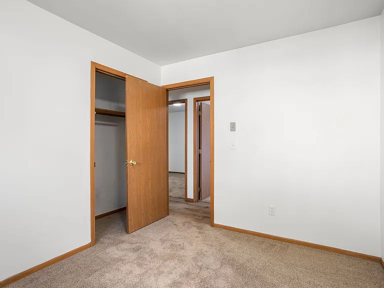 1007 Jackson St — Photo 16