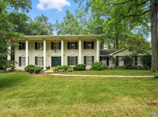 10437 White Bridge Ln, Saint Louis, MO 63141