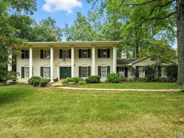 10437 White Bridge Ln, Saint Louis, MO 63141