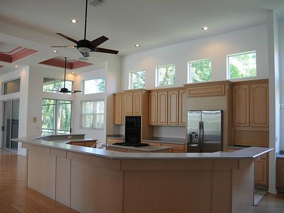 5th image of 6313 Pasadena Point Blvd