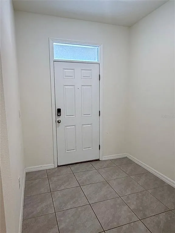 3 bed, 2.5 bath, 1673 sqft, $2,250 — Photo 3