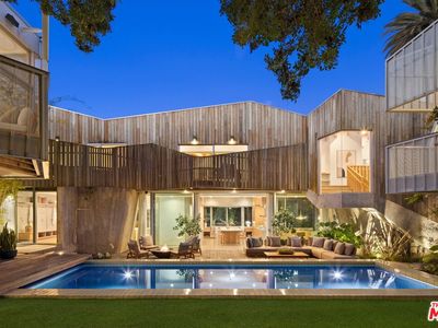 825 Palms Blvd, Venice, CA, 90291
