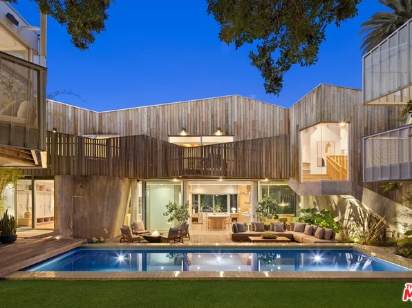 825 Palms Blvd, Venice, CA 90291
