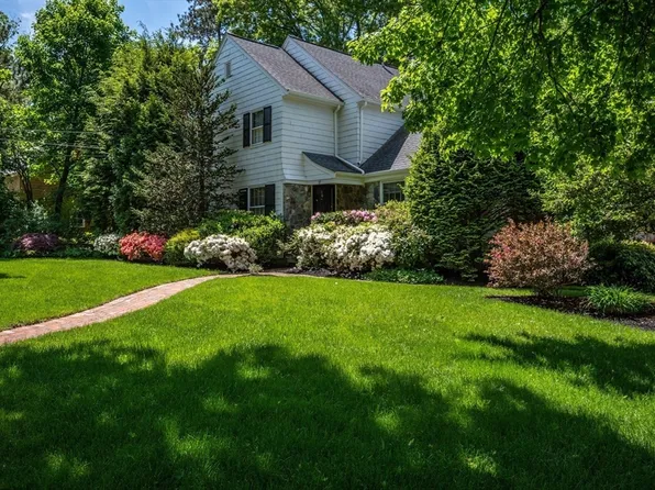 65 Hartman Rd, Newton, MA 02459