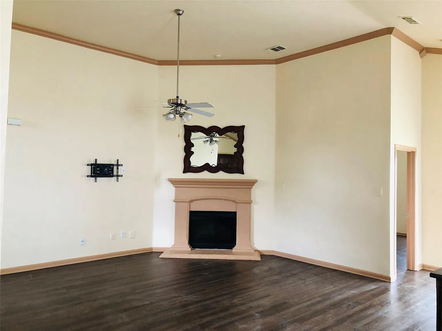 3 bed, 1540 sqft, $1,800 — Photo 4