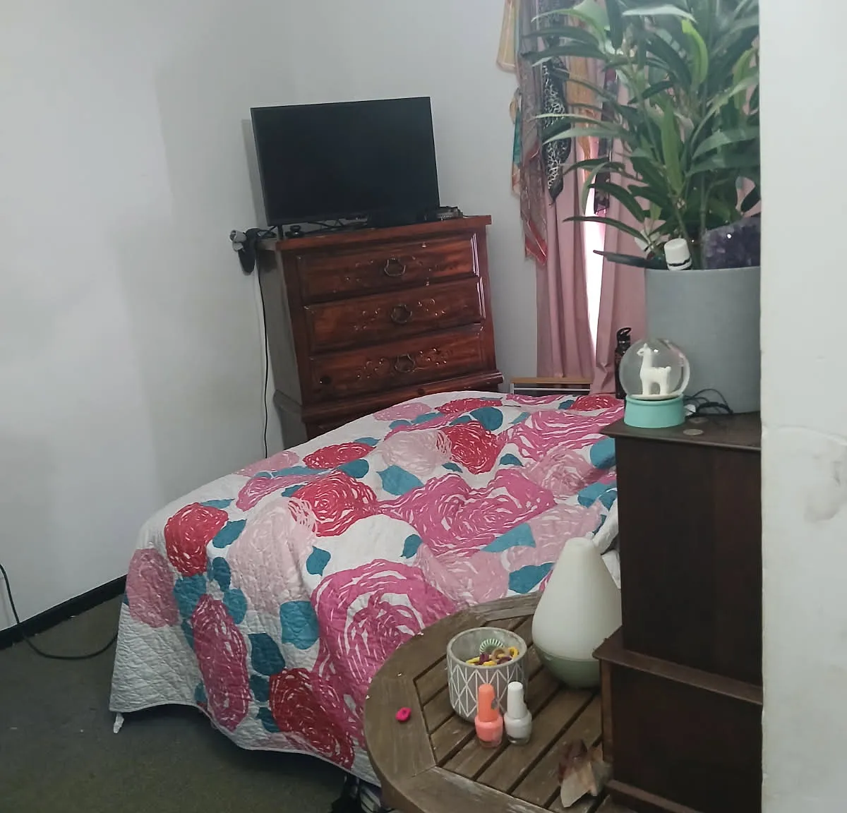 3 bed, $800 — Photo 2