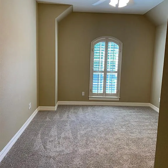 9913 Bundoran Dr — Photo 24