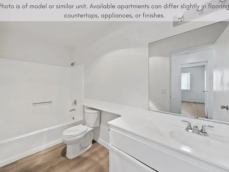 Suncrest Apartments — Photo 14