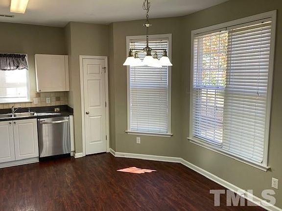 4th image of 121 Hutson Ln