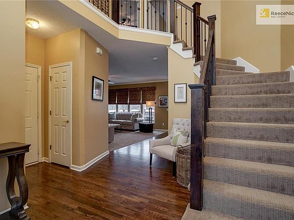 Stair railing updated in 2018
