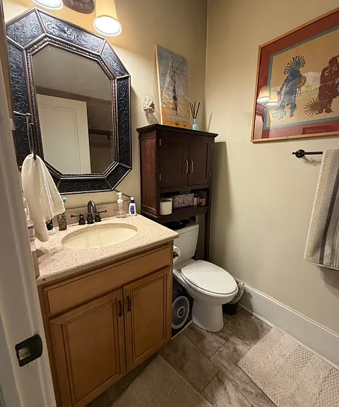 817 N Elm St #C — Photo 8