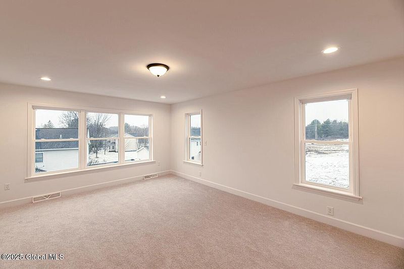 4th image of 6 Bergen Place