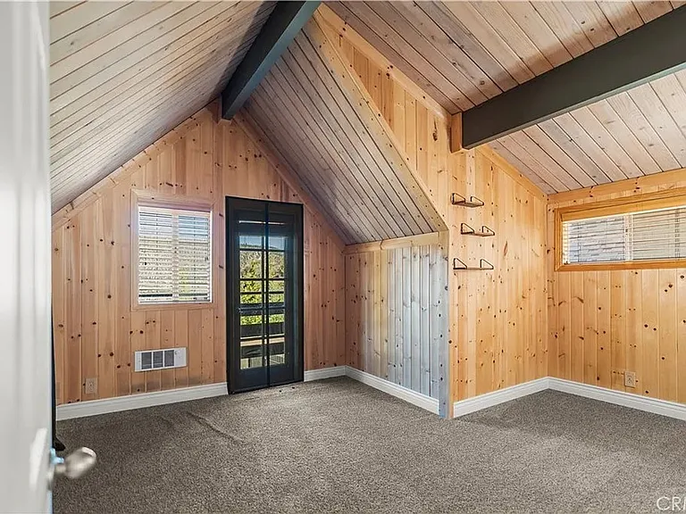 1809 Pioneer Way — Photo 28