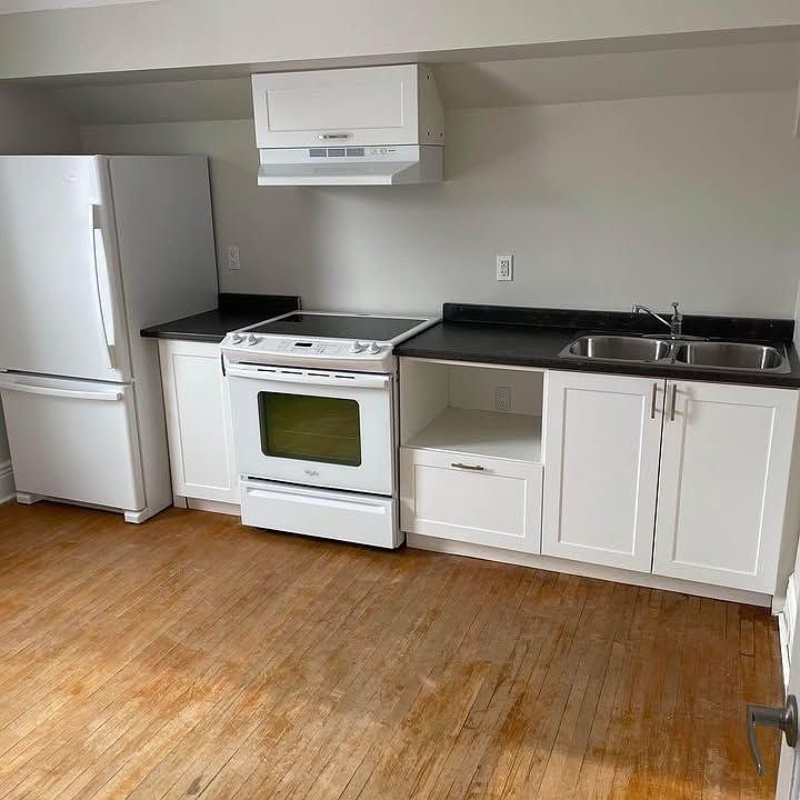 1st image of 23.5 Chestnut St #2