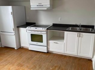 23.5 Chestnut St #2, Saint Thomas, ON N5R 2A8