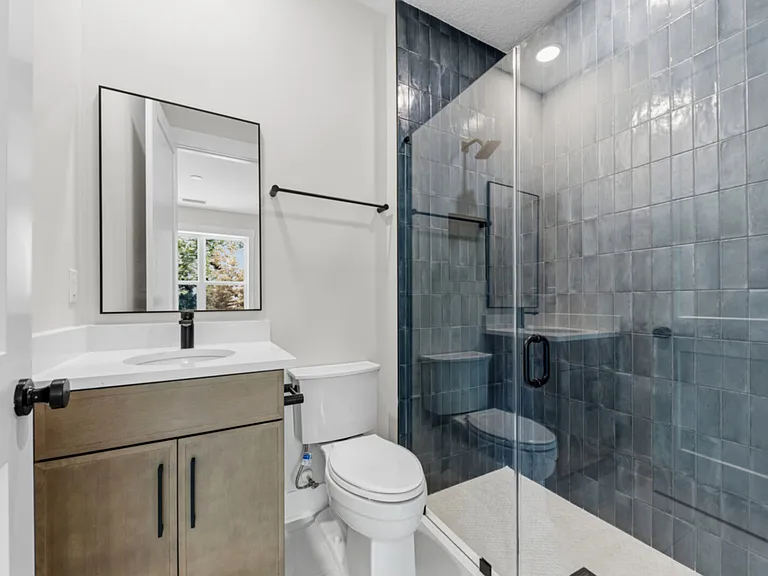 2054 Prudential Dr — Photo 8