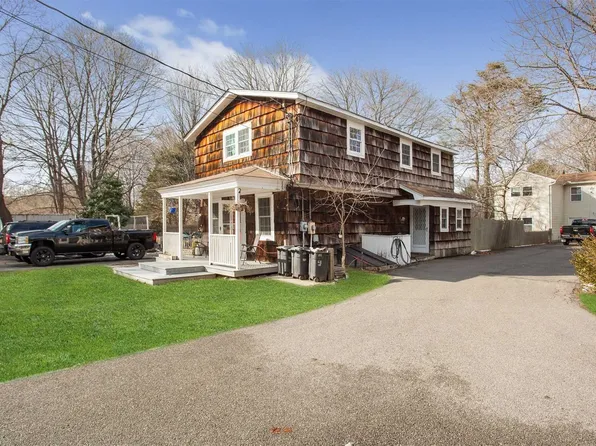 353 Patchogue Yaphank Rd, East Patchogue, NY 11772