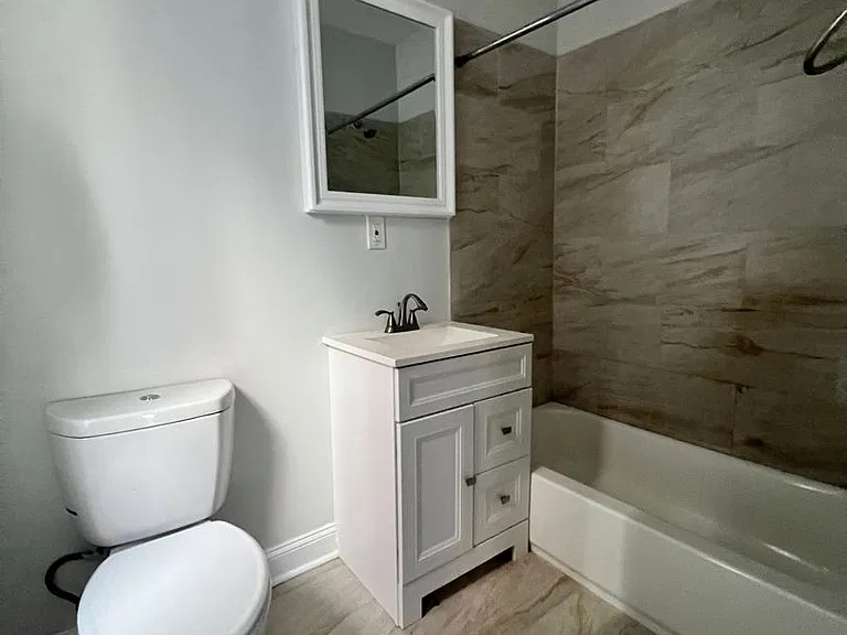 5040 Walnut Street — Photo 2