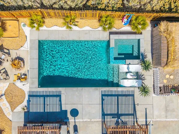 58238 Navajo Trl, Yucca Valley, CA 92284